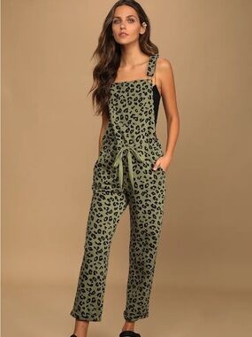 LULUS Always On Point Green Leopard Print Drawstring Cuffed Overalls Size XL
